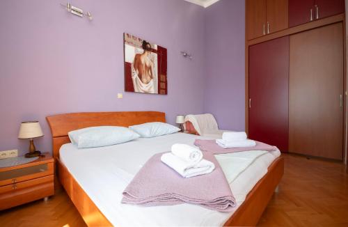 One-Bedroom Apartment image 10
