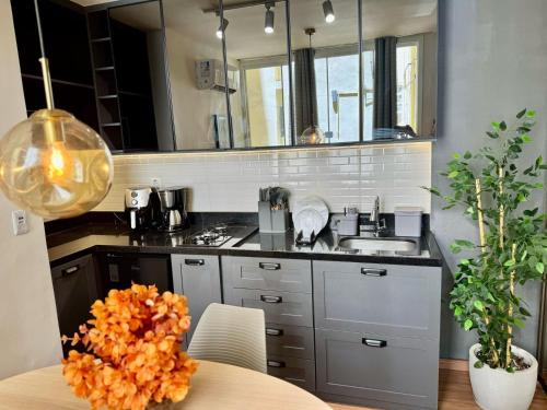 Kitchen, Estudio Moderno no Catete – Proximo ao Metro in Gloria