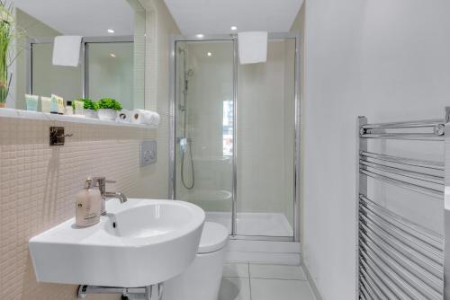 MySquare Two Bedroom Serviced Apartment in Indescon Square, Londýn (fotografie 9)
