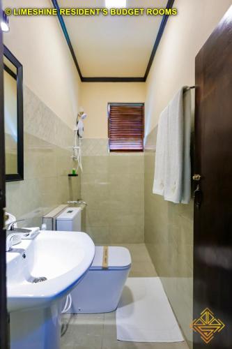 663900248 Limeshine - Airport Transit Hotels & Residences