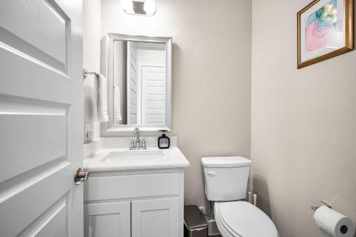 Modern 3br Lake House In Rowlett Modern 3br Lake House In Rowlett