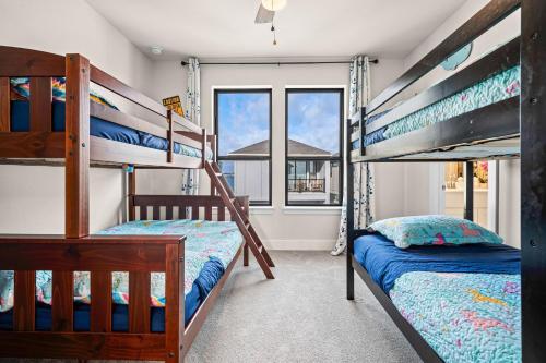 Modern 3br Lake House In Rowlett Modern 3br Lake House In Rowlett