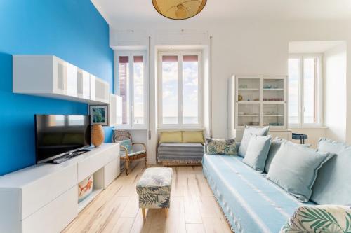 The Window On The Sea - Amazing Penthouse on the Beach