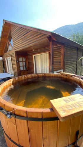 Lamoni - Cabañas con Hot Tub ilimitado y bajada al Río, Guayacán