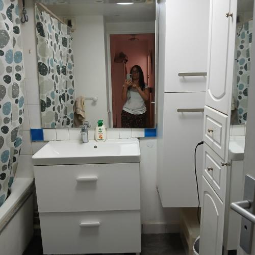 Баня, proche Paris chambre hôte (proche Paris chambre hote) in Ле Кремлен Бисетр