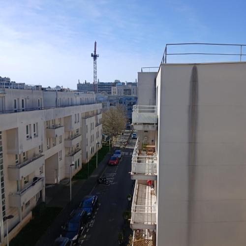 Балкон/тераса, proche Paris chambre hôte (proche Paris chambre hote) in Ле Кремлен Бисетр