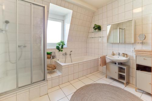MARX - Zentral und geräumig - Apartment für 6 Personen - 2 Schlafzimmer mit TV - Küche, Tréveris (foto 8)