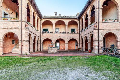 Golden View-Casa vacanze appena ristrutturata nel core della campagna toscana