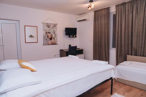 BASSO Guest Rooms in Perushtitsa