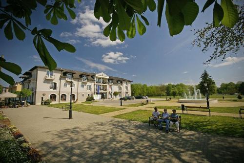 Xavin Wellness Hotel & Restaurant, Harkány bei Kastélyosdombó