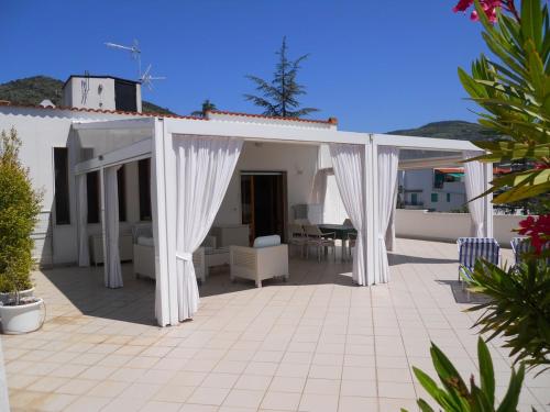 Fantastic roof terrace in Liguria 200 meters from the sea