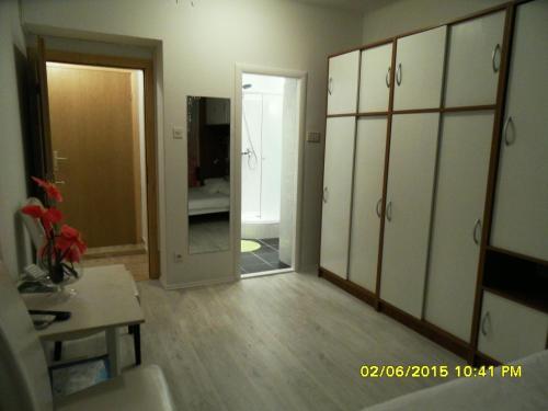 Rooms and Apartment Stambuk - image 3