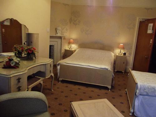 Oakfield Lodge Guest House Stockport