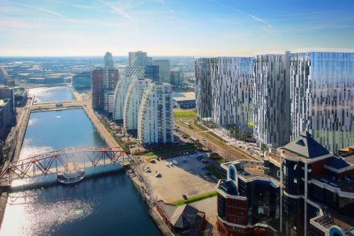 Central Apartment with 2 Parking Spaces!, Manchester (Foto 7)