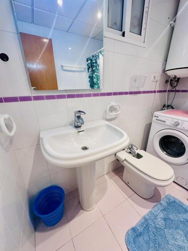 Apartment with Sea View image 10