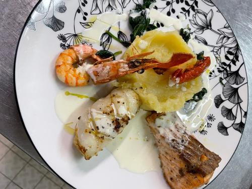 Hotel Restaurant Kyriad Brive Centre - image 4