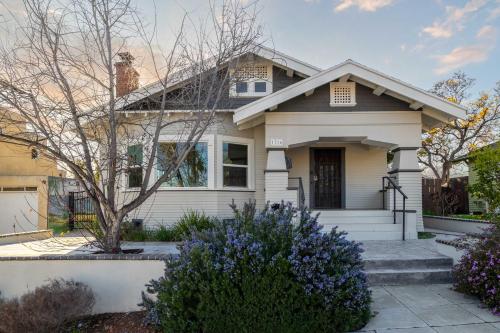 Charming South Park Home - Close Zoo & Balboa Park in San Diego, USA