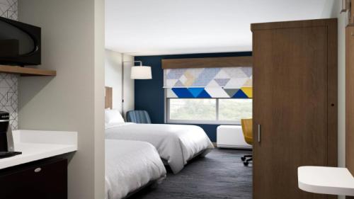 Holiday Inn Express & Suites North Fremont an IHG Hotel - image 7