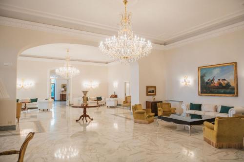 Grand Hotel Europa Palace - image 7