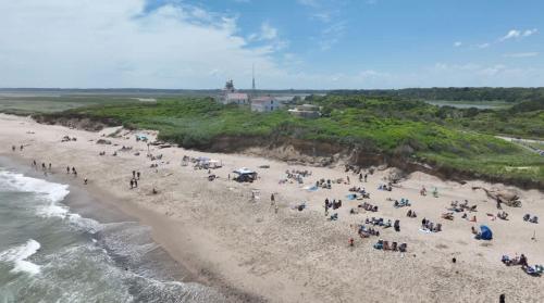 Comfort Mins from Nauset Light Beach Comfort Mins from Nauset Light Beach