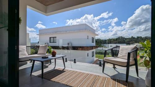 ระเบียง/ชานเรือน, Mountain View Penthouse Condo in ปลายา โดราดา