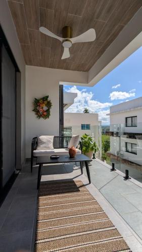 ระเบียง/ชานเรือน, Mountain View Penthouse Condo in ปลายา โดราดา