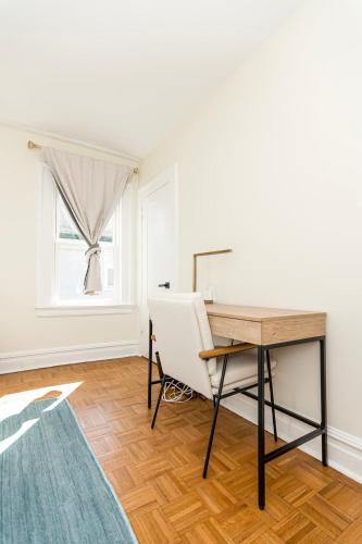 Spacious Beach Vibe Newark's Hidden Gem