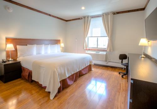 LIC Hotel in Long Island City