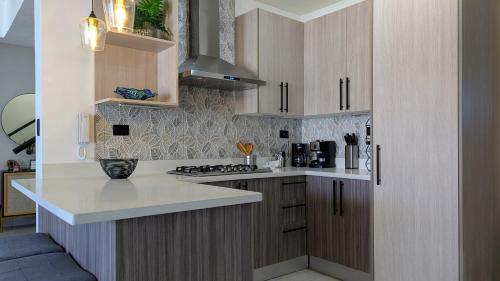 ห้องครัว, Mountain View Penthouse Condo in ปลายา โดราดา