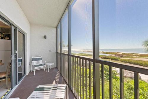 One-Bedroom Suite image 6