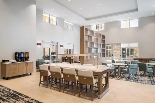 ล็อบบี้, Homewood Suites by Hilton Thornton Denver in ทอร์นตัน (CO)