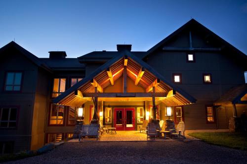 Bejárat, Auberge de Montagne des Chic-Chocs Mountain Lodge - Sepaq in Sainte-Anne-Des-Monts (QC)