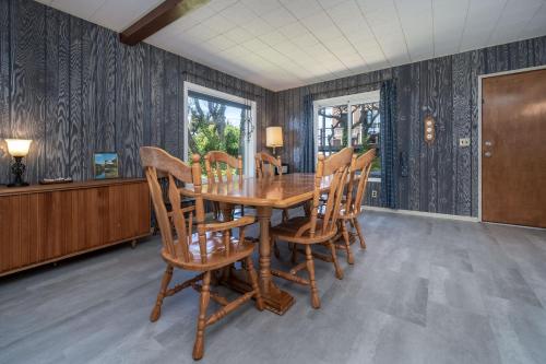 Ebbing House - main image