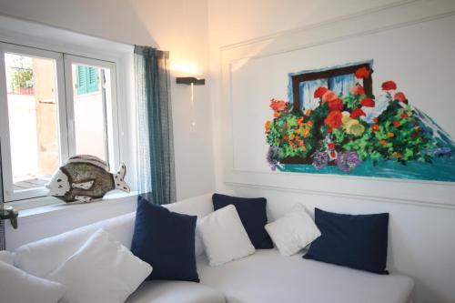 Portofino's Cozy Terrace 5