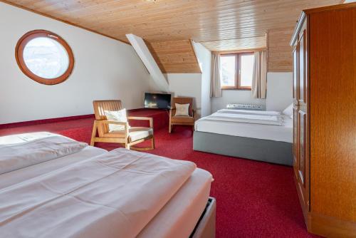 Classic Quadruple Room