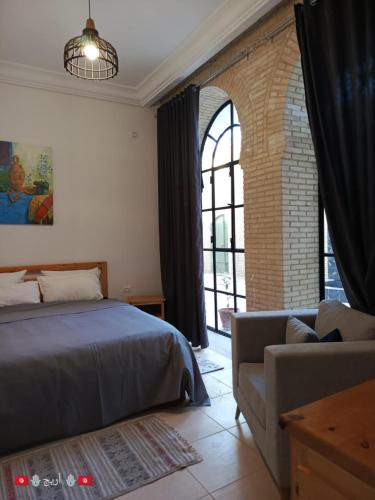 1 queen bed