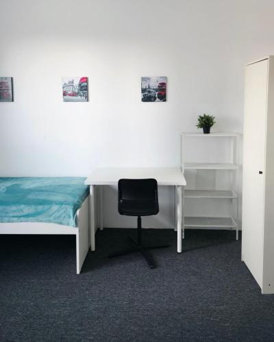 Twin Room with Shared Bathroom
