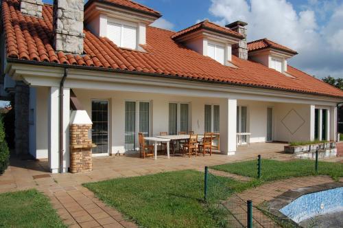  Hostería El Laurel, Pension in Hoz de Anero bei La Collada