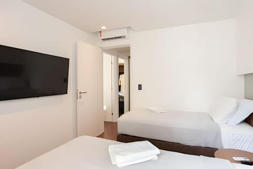 Three-Bedroom Apartment image 8