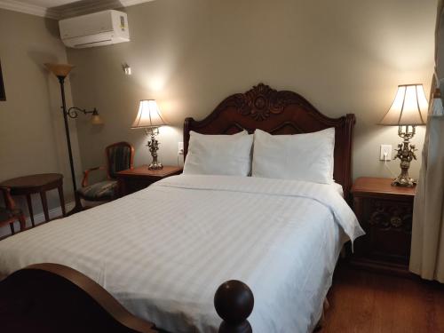 1 queen bed