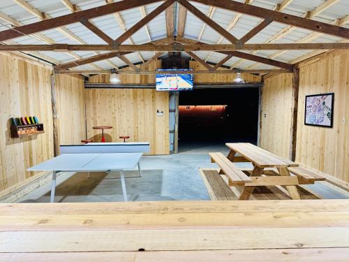 4K Ranch - 10 acre property & home near Hermann 4K Ranch - 10 acre property & home near Hermann