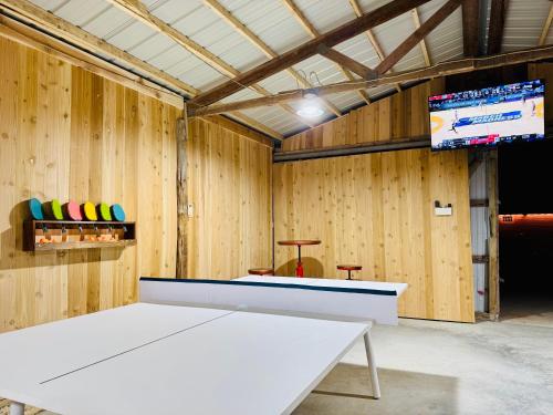 4K Ranch - 10 acre property & home near Hermann 4K Ranch - 10 acre property & home near Hermann