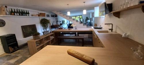 A Country and Vineyard Retreat in Sant Martí Sarroca