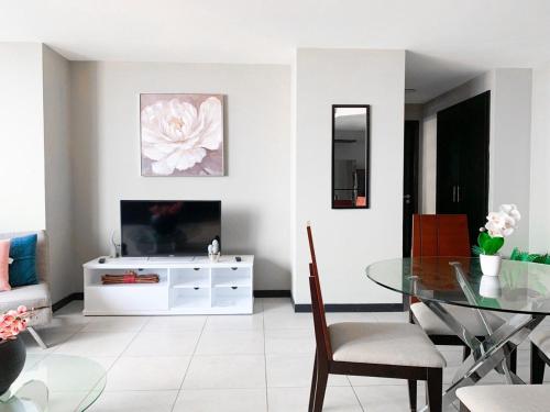 Depa Bellini, vista a la ciudad, Puerto Santa Ana