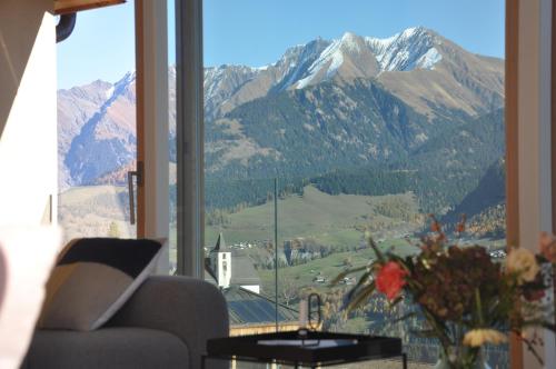 CASA LUMNEZIA - Panoramic Ecodesign Apartment Obersaxen - Val Lumnezia I Vella - Vignogn I near Laax Flims I 5 Swiss stars rating