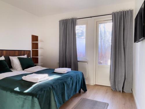 Bed, Marsta Apartment Hotel in Marsta