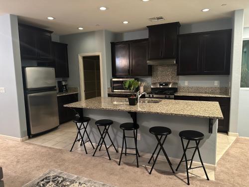 Charming 3Bed 3Bath at the Heart of Sacramento in Sundance Lake