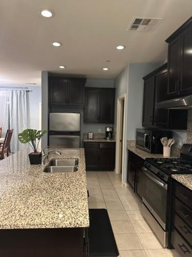 Charming 3Bed 3Bath at the Heart of Sacramento in Sundance Lake