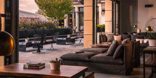 664017875 Kimpton Hotel Monaco Philadelphia by IHG