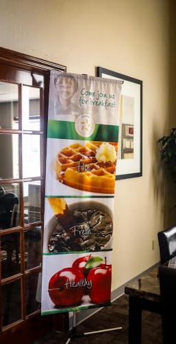 Quality Inn Colorado Springs Airport - image 2